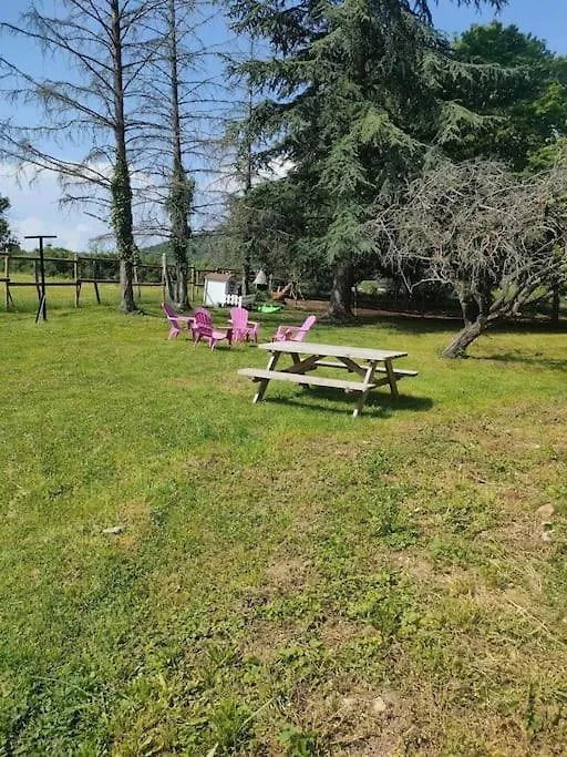 Gite La Roche Paisible Saint-Julien-de-Coppel Holiday home
